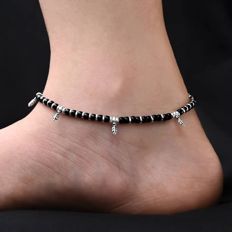 layered anklets for women-Silver Beautiful Leaf Charms Girls Anklets