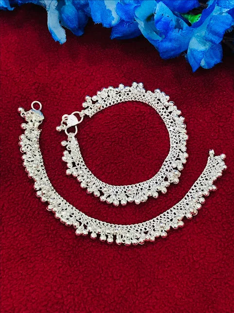 diamond ankle chains for women-Twinkling Fancy Alloy Chain Anklets For Women