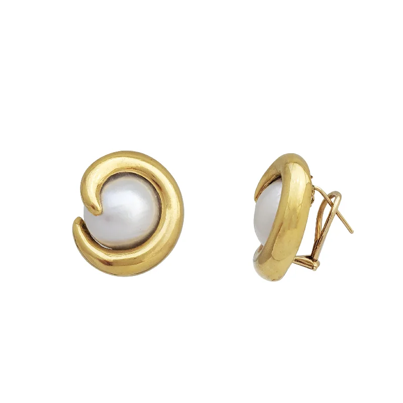 edgy earrings for women-Coil Pearl Earrings (18K)